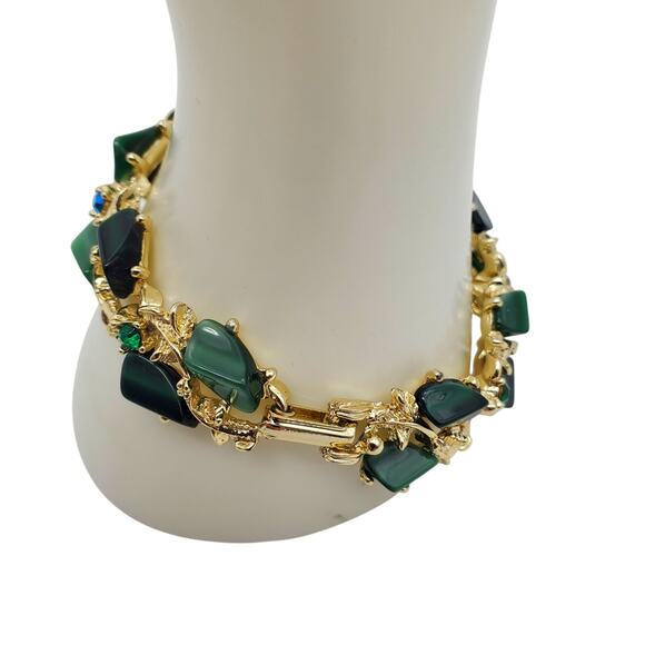 Green Thermoset Link Bracelet Rhinestone AB Gold Tone 7 1/2" L Vintage 1960s 70s - Picture 6 of 9